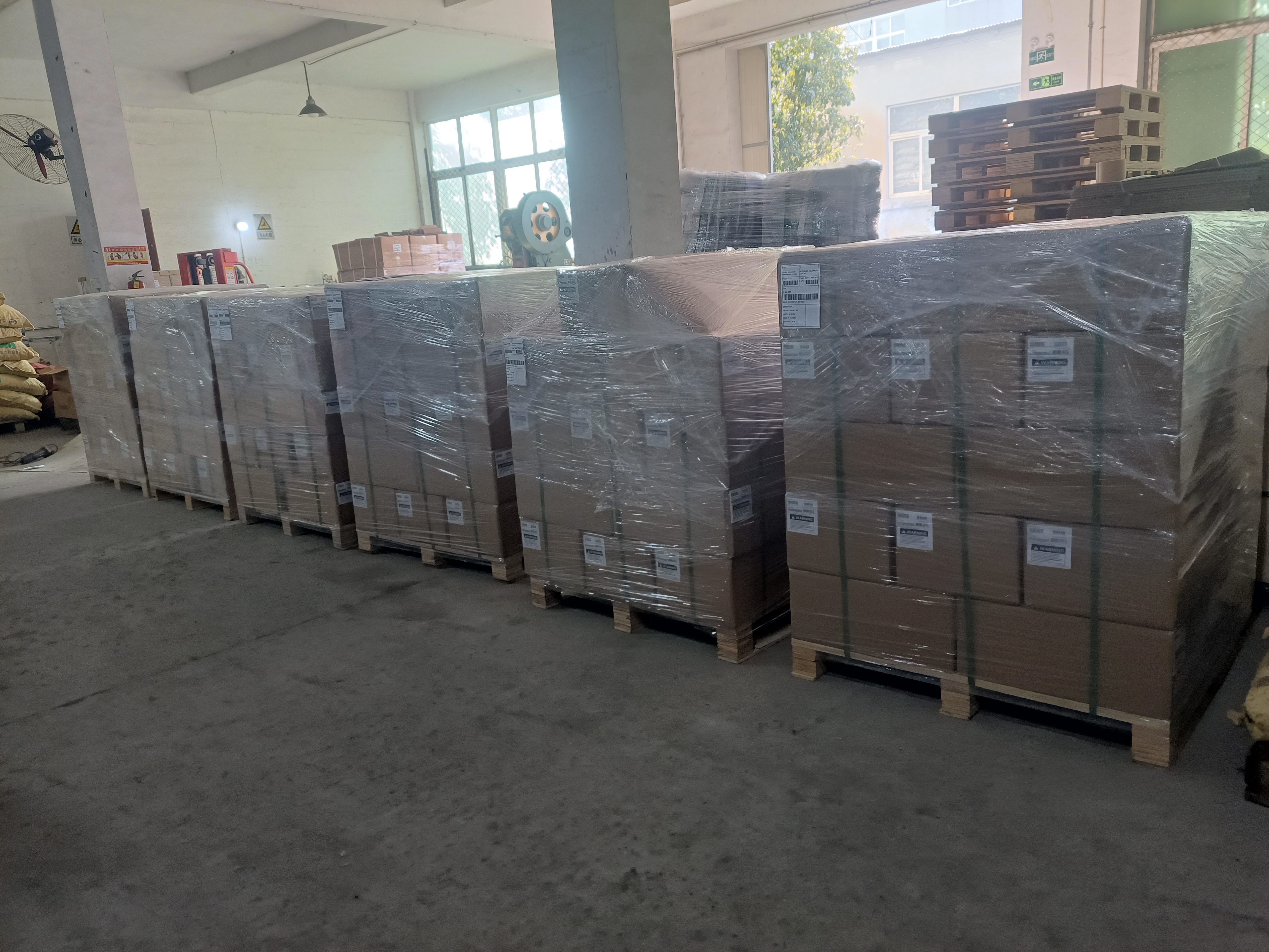 Wysyłka złączy krzywkowych